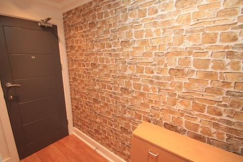 2 bedroom apartment to rent, Moira Place, Cardiff CF24