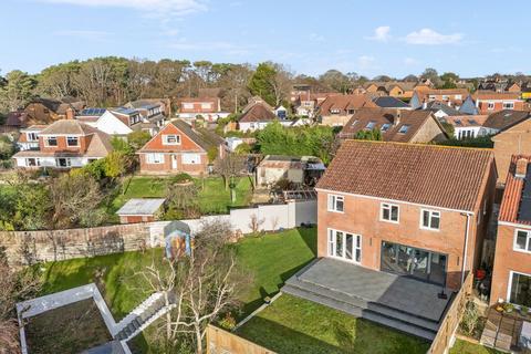 4 bedroom detached house for sale, Marian Road, Corfe Mullen BH21