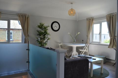 2 bedroom apartment to rent, Kennett Road, Headington, Oxford, OX3