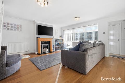 4 bedroom semi-detached house for sale, Hillway, Billericay, CM11