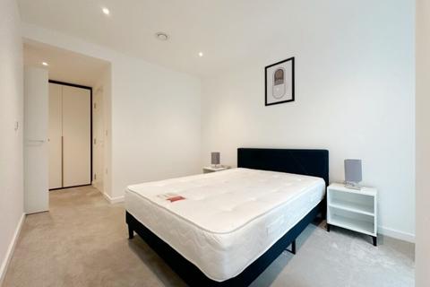 2 bedroom apartment to rent, Bouchon Point, Cendal Crescent, Whitechapel, E1