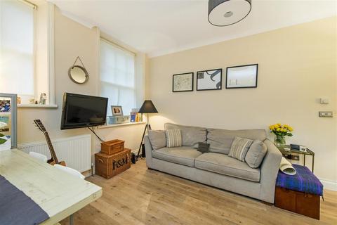 1 bedroom flat to rent, Prince of Wales Drive, SW11