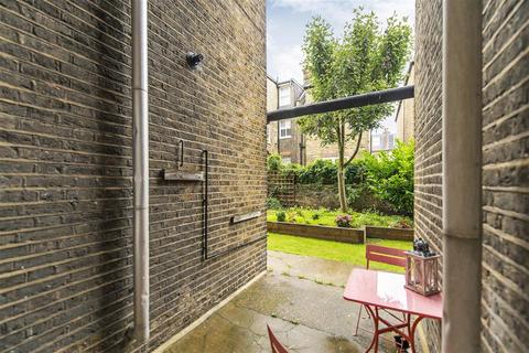 1 bedroom flat to rent, Prince of Wales Drive, SW11