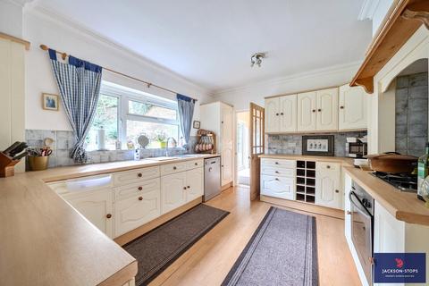4 bedroom bungalow for sale, Hardwick Road, Woburn Sands, Milton Keynes, Bedfordshire, MK17