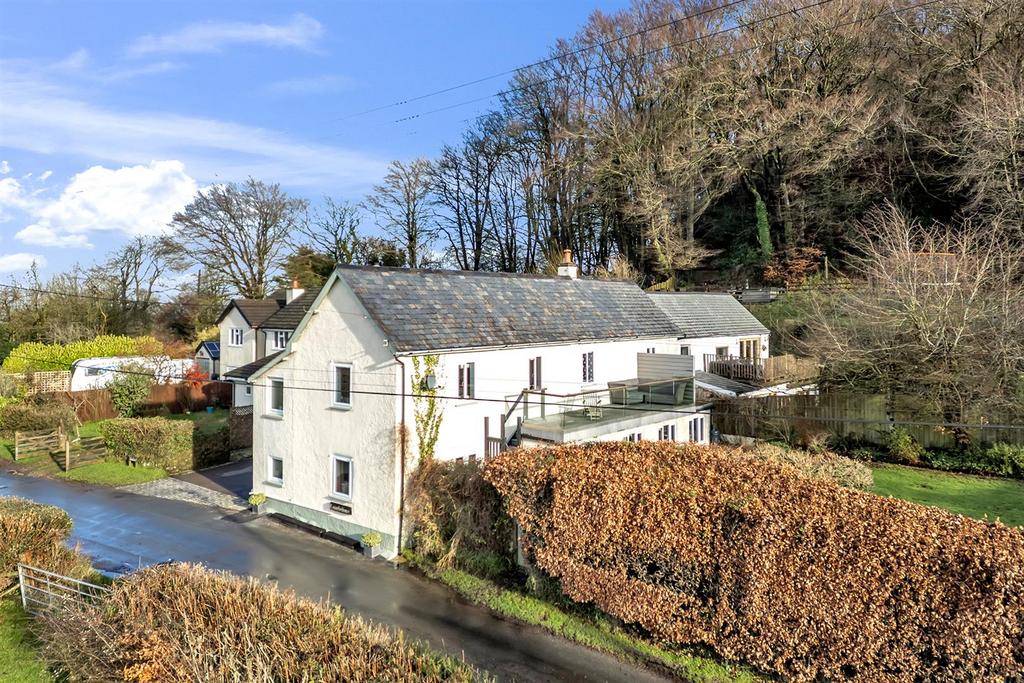 Coombe House