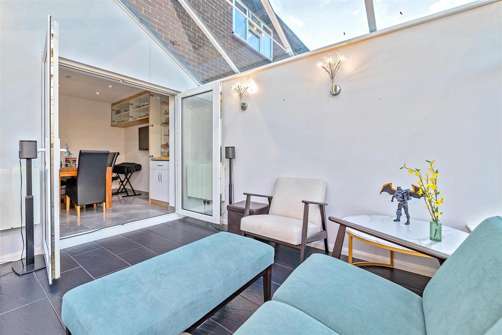 10 Birchwood Way-22.jpg