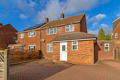 3 bedroom semi-detached house for sale, Birchwood Way, Park Street, St. Albans