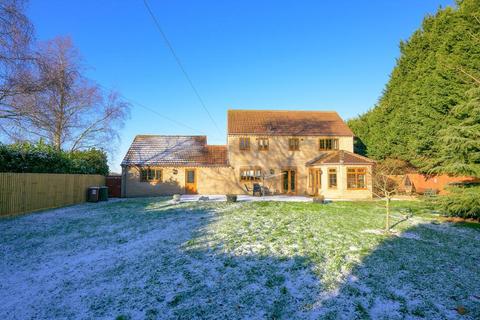 4 bedroom detached house for sale, Barton Road, Wisbech, Cambridgeshire, PE13 4TP
