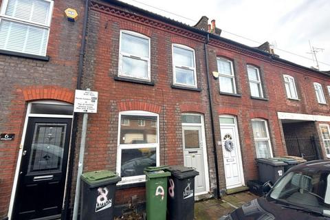 3 bedroom terraced house for sale, High Town, Luton LU2