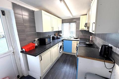 3 bedroom terraced house for sale, High Town, Luton LU2