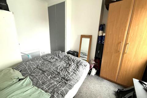 3 bedroom terraced house for sale, High Town, Luton LU2