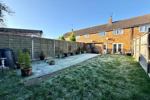3 bedroom terraced house for sale, East Hill, Runfold, Luton, Bedfordshire, LU3 2EX