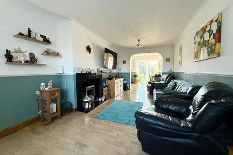 3 bedroom semi-detached house for sale, Muswell Close, Runfold, Luton, Bedfordshire, LU3 2HP