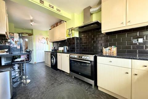 3 bedroom semi-detached house for sale, Muswell Close, Runfold, Luton, Bedfordshire, LU3 2HP
