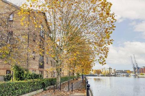 1 bedroom apartment to rent, Ringwood Gardens, Westferry, Mudchute, Isle Dogs, London, E14 9WY