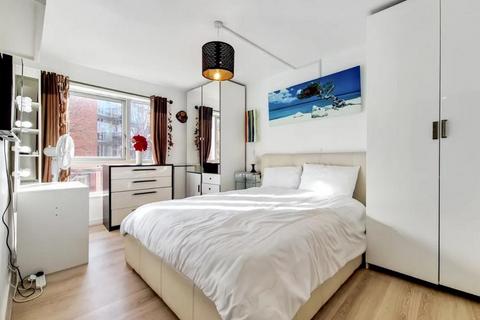 2 bedroom apartment to rent, Holly Court, John Harrison Way, Greenwich, O2, Greenwich Village, London, SE10 0BP