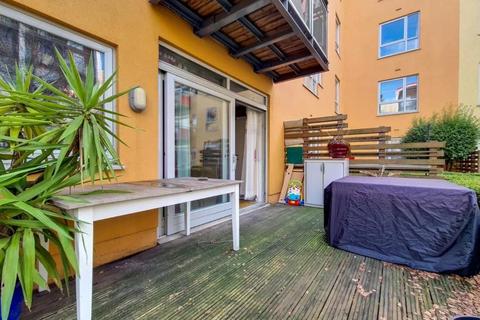 2 bedroom apartment to rent, Holly Court, John Harrison Way, Greenwich, O2, Greenwich Village, London, SE10 0BP