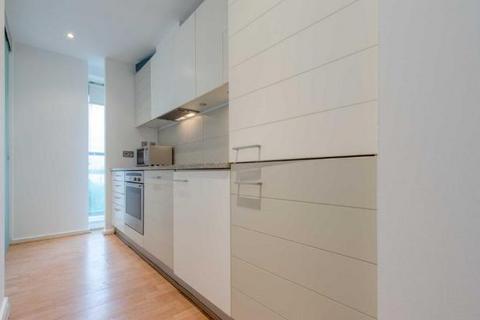2 bedroom apartment to rent, Seacon Tower, 5 Hutchings Street, South Quay, London, Canary Wharf, E14 8JX