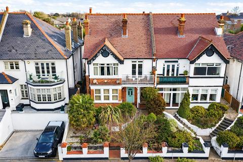 Westcliff-on-Sea SS0