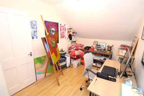 2 bedroom apartment to rent, Gatestone Road, London, SE19