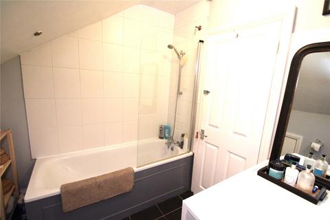2 bedroom apartment to rent, Gatestone Road, London, SE19
