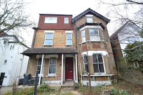 2 bedroom apartment to rent, Birdhurst Rise, South Croydon, CR2
