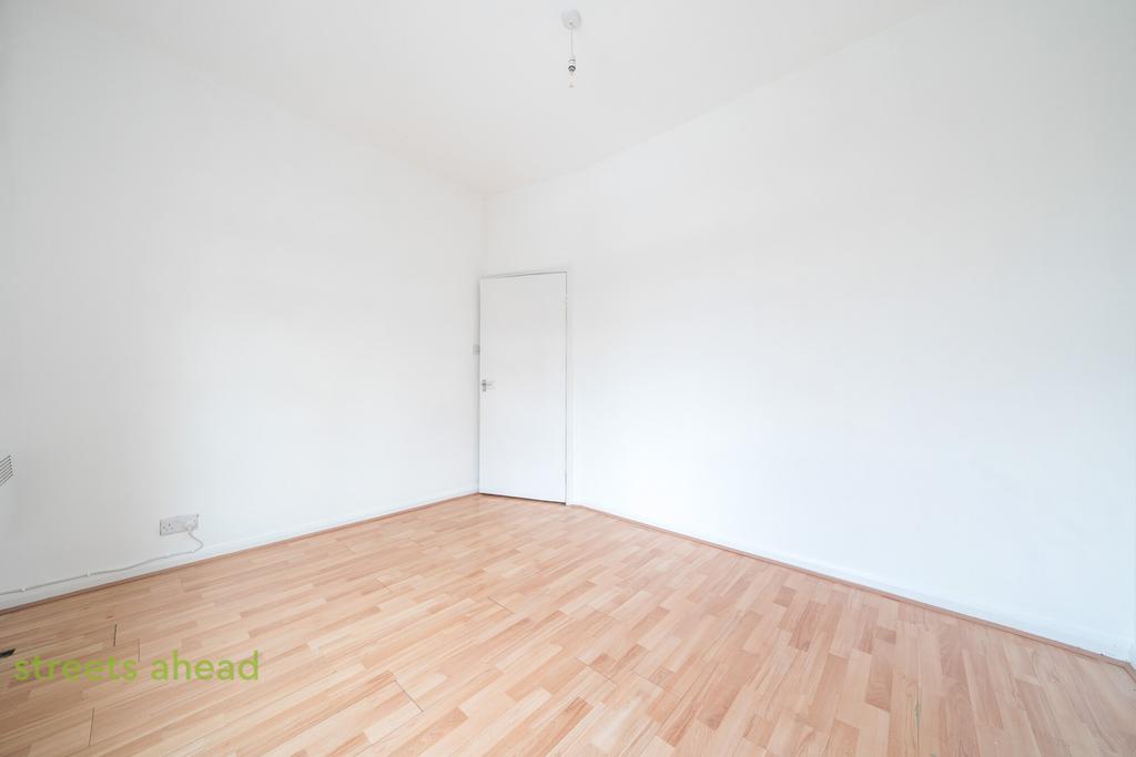84776226-decb-470...