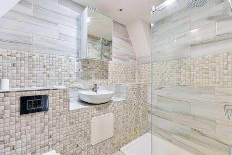 1 bedroom flat for sale, Streatham High Road, Streatham Common, London, SW16