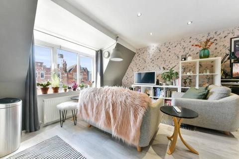 1 bedroom flat for sale, Streatham High Road, Streatham Common, London, SW16
