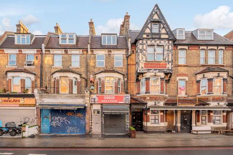 undefined, Streatham High Road, Streatham Common, London, SW16