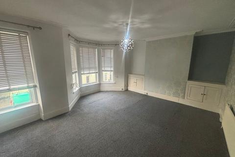 undefined, 34 Desborough Road