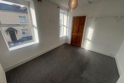 undefined, 34 Desborough Road