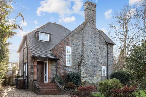 undefined, High Street, Heathfield, TN21