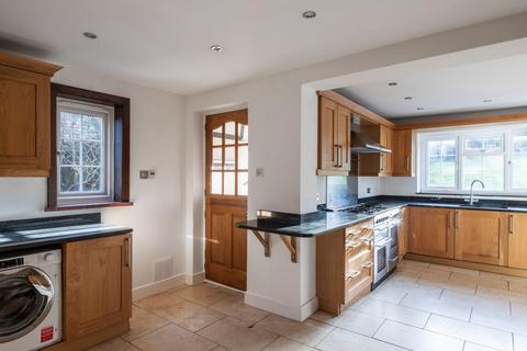 undefined, High Street, Heathfield, TN21
