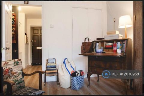 2 bedroom flat to rent, Dynevor Rd, London, N16