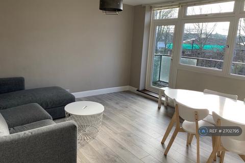 Crescent Court, London, SW4