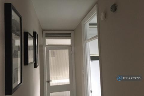 undefined, Crescent Court, London, SW4