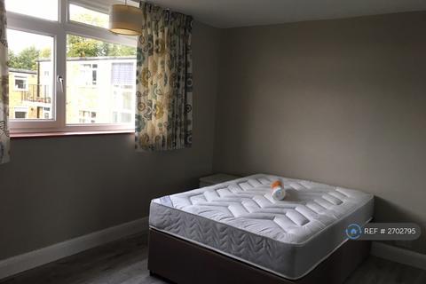 undefined, Crescent Court, London, SW4