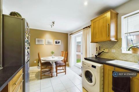 1 bedroom in a house share to rent, Hornbeam Road, Peterborough, PE7
