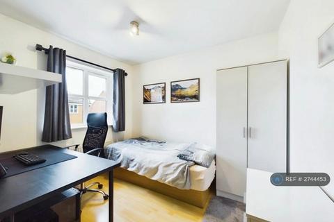 1 bedroom in a house share to rent, Hornbeam Road, Peterborough, PE7