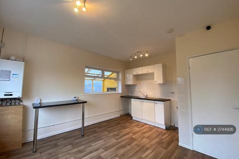 1 bedroom flat to rent, Bhylls Lane, Wolverhampton, WV3