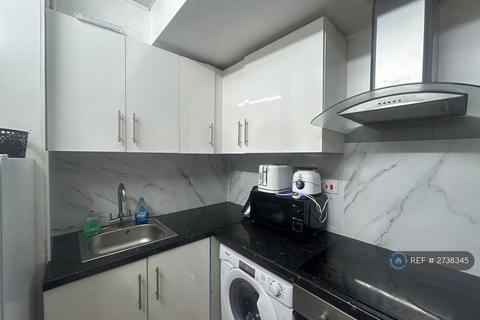 undefined, Adelaide Street, Luton, LU1