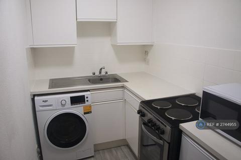 undefined, Shinners Close, London, SE25
