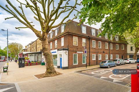 3 bedroom flat to rent, The Mall, London, W5