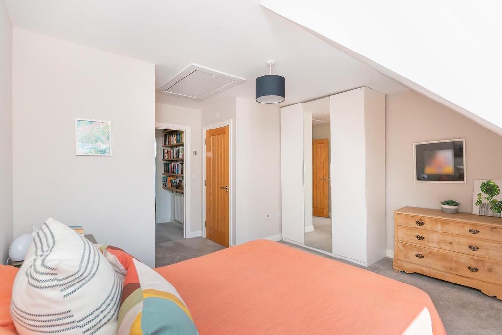 0 S7 FRBR - Bedroom G.jpg