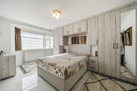 4 bedroom bungalow for sale, Oak Avenue, Ickenham, Uxbridge