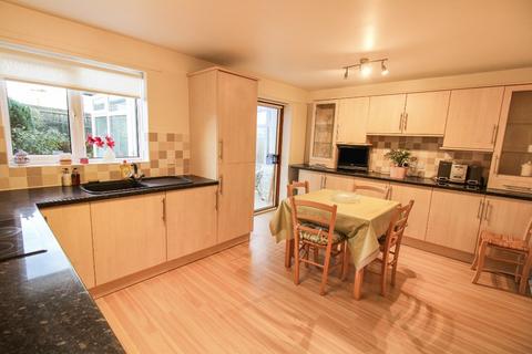 3 bedroom detached house for sale, The Paddock, Knaresborough, North Yorkshire, HG5