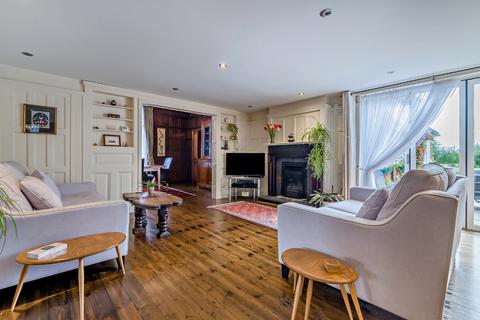 4 bedroom detached house for sale, Forest Road, Wokingham, Berkshire