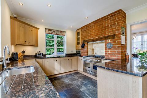 4 bedroom detached house for sale, Forest Road, Wokingham, Berkshire