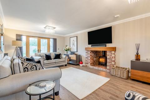 4 bedroom detached house for sale, Polo Field Drive, Canterbury, Kent